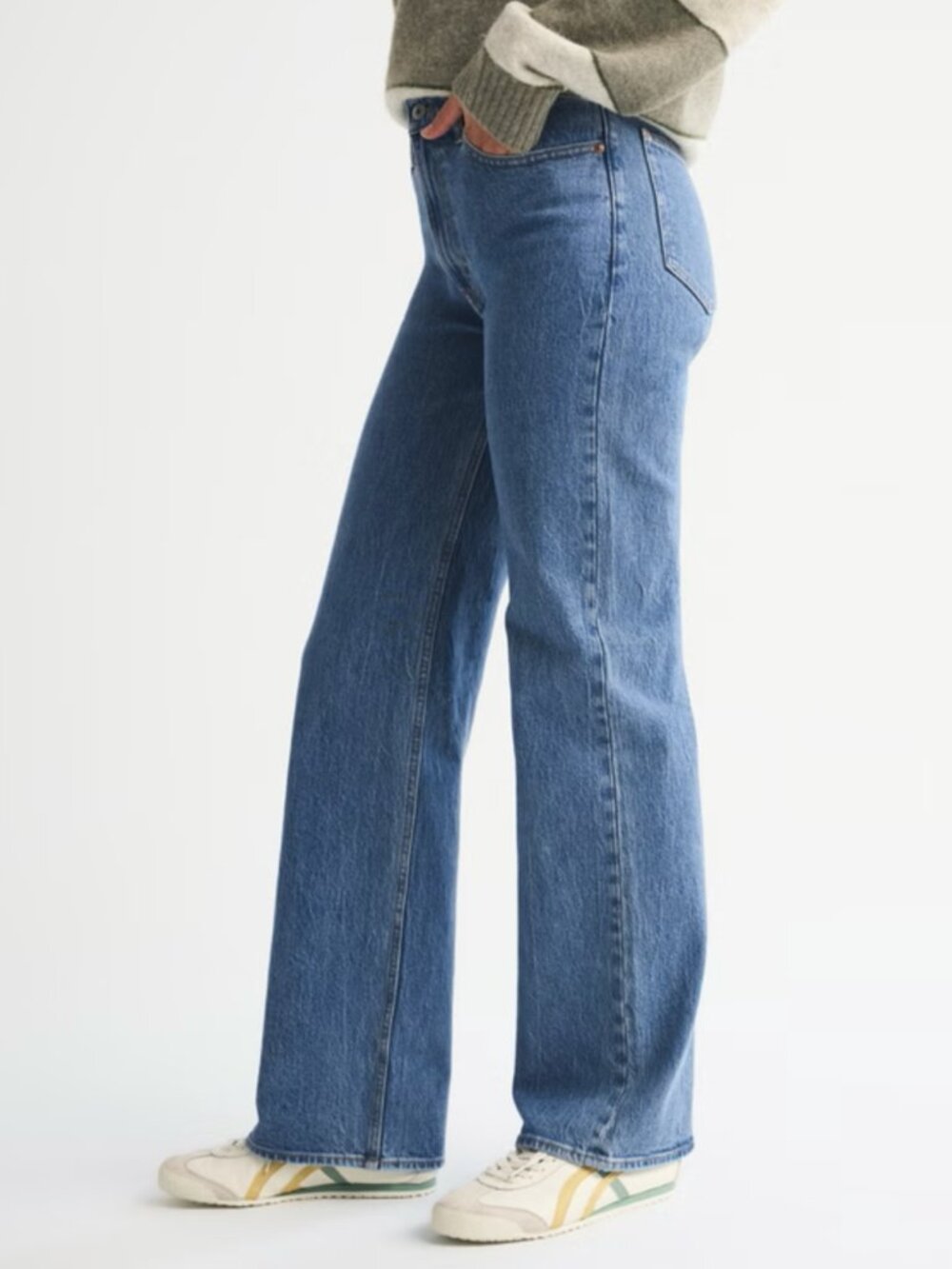 Abercrombie 90s Relaxed High Rise